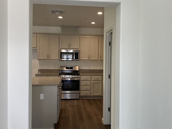 2nd image of 5012 Palisade Ave