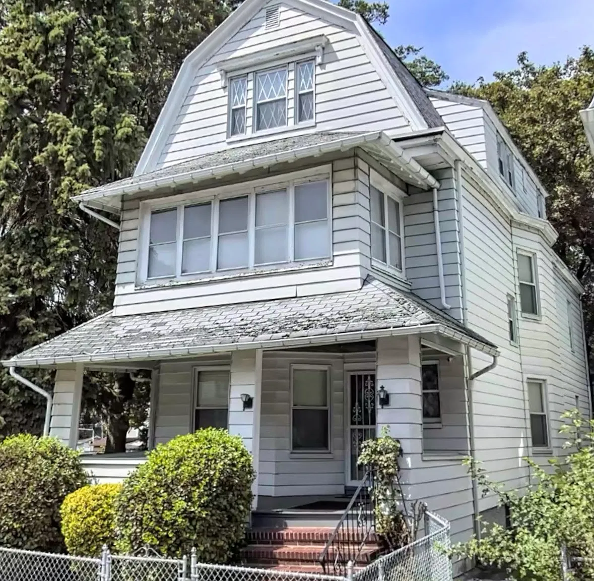 279 Amherst St — Photo 1