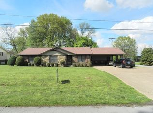 548 College St, Dyer, TN 38330