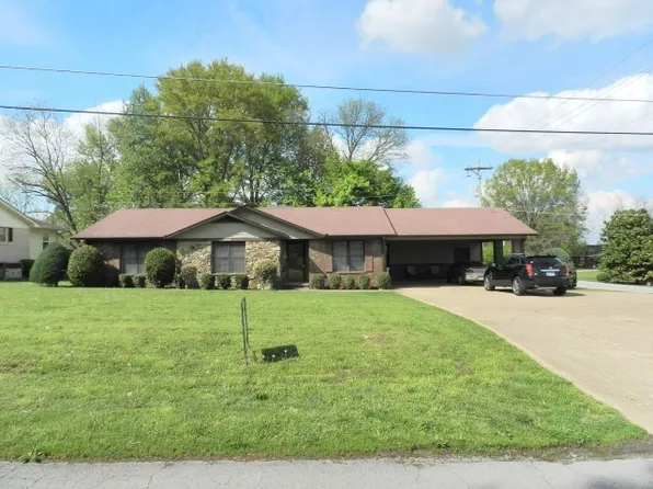 548 College St, Dyer, TN 38330