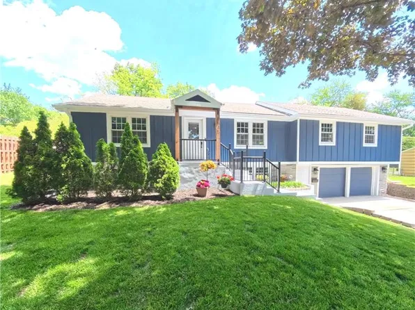 8645 Lowell Ave, Overland Park, KS 66212