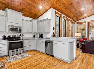 306 Gnarly Maple Trl, Broken Bow, OK 74728