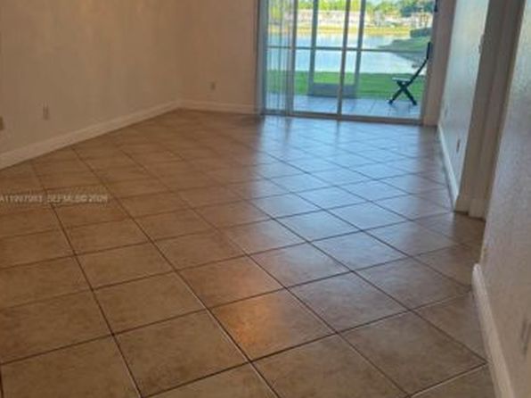 10720 NW 66th St