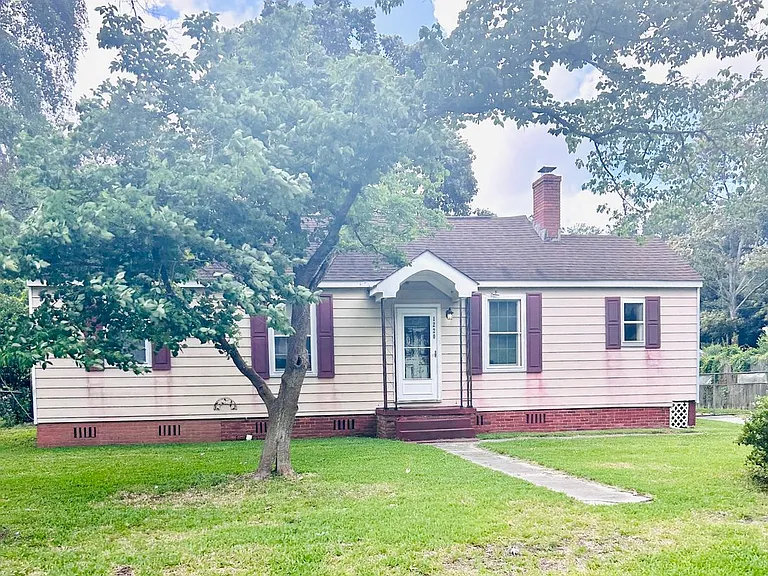 1220 Pickens St — Photo 1