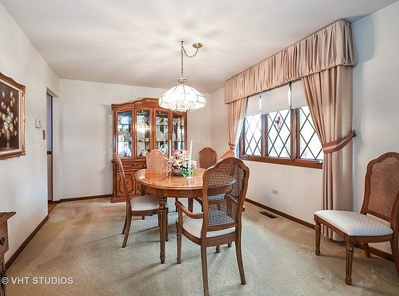 4th image of 11731 Pineview Dr