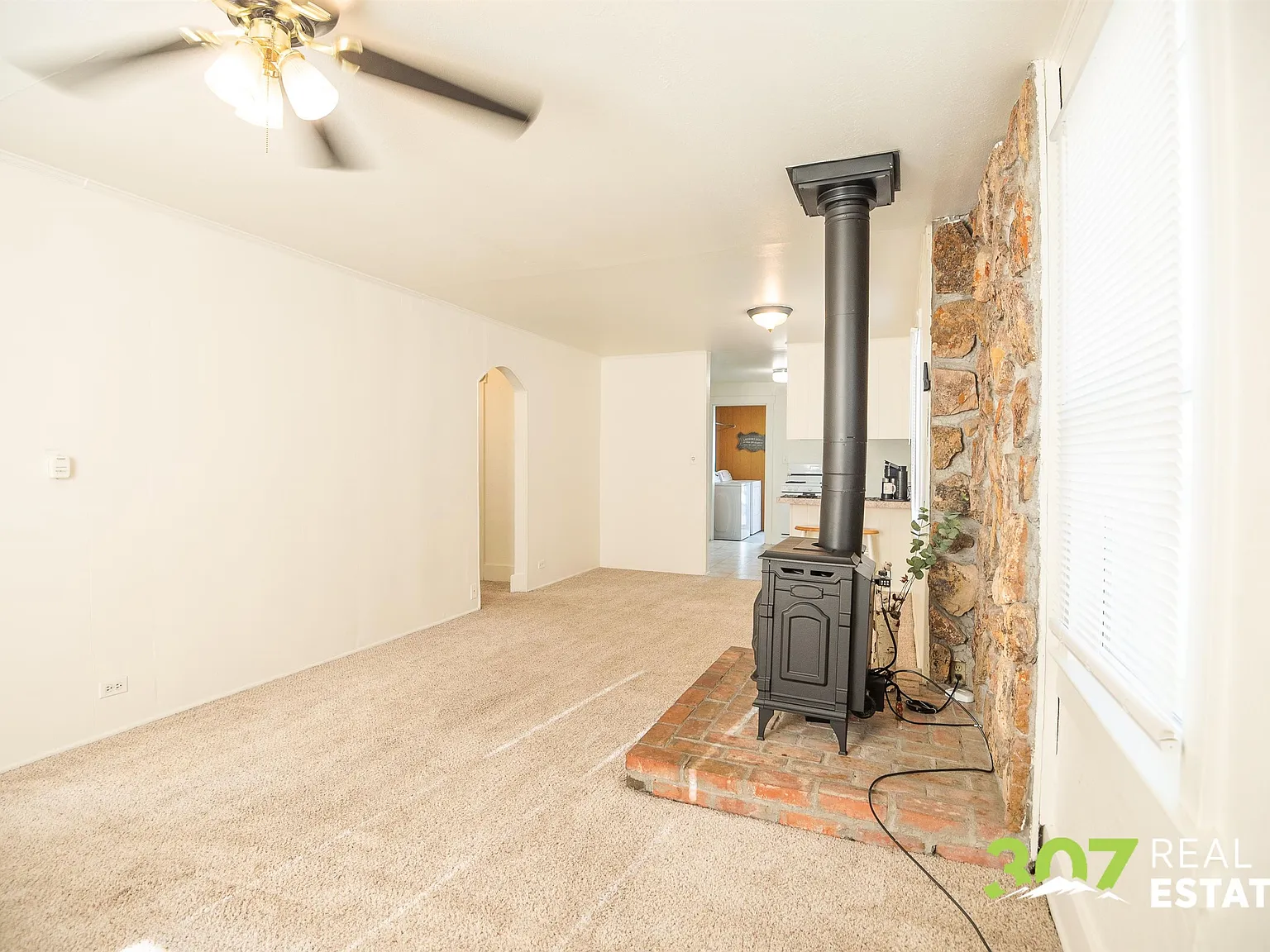 2 bed, 1.0 bath, 764 sqft, $1,100 — Photo 4