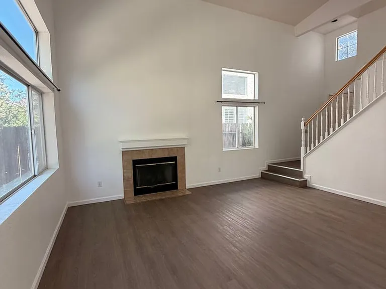 8780 White Cedar Ln — Photo 10