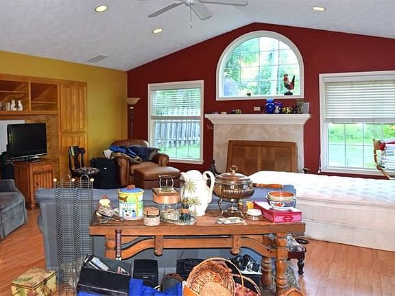 4th image of 5508 Renee Dr