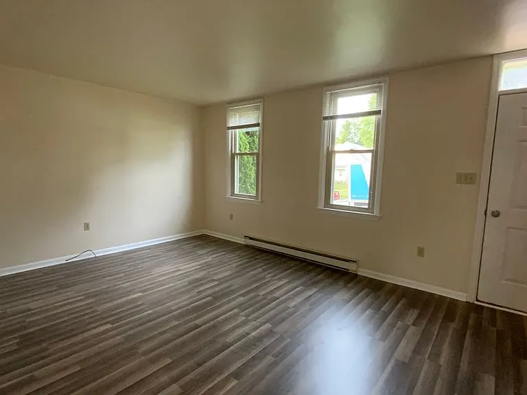 223 Cross Keys Dr — Photo 6