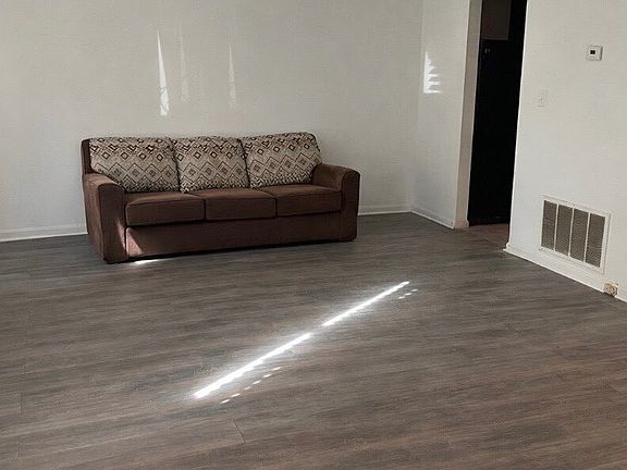 2nd image of 6354 Shannon Pkwy Unit 29B