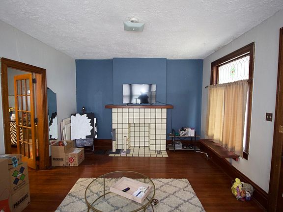 4th image of 166 E Hudson St