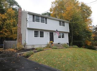 32 Cranberry Ln, Pembroke, MA 02359