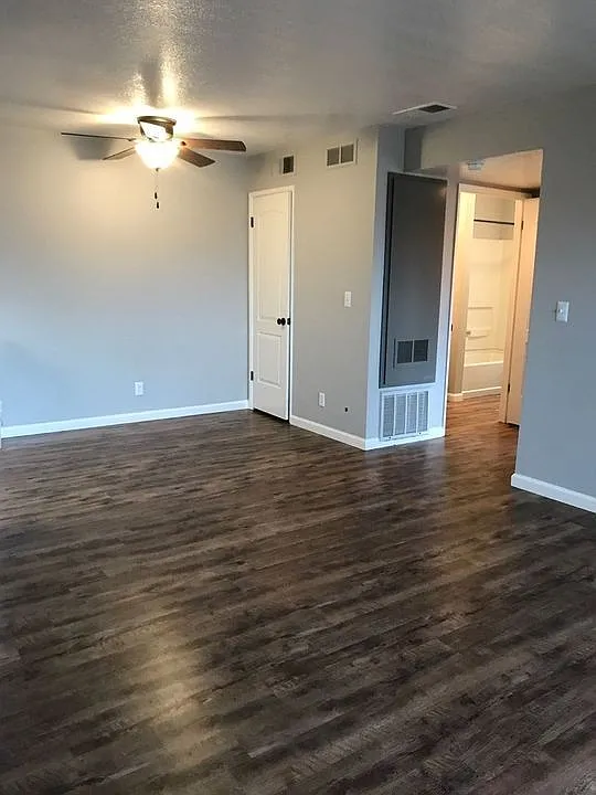 Northpoint II Apartments — Photo 4