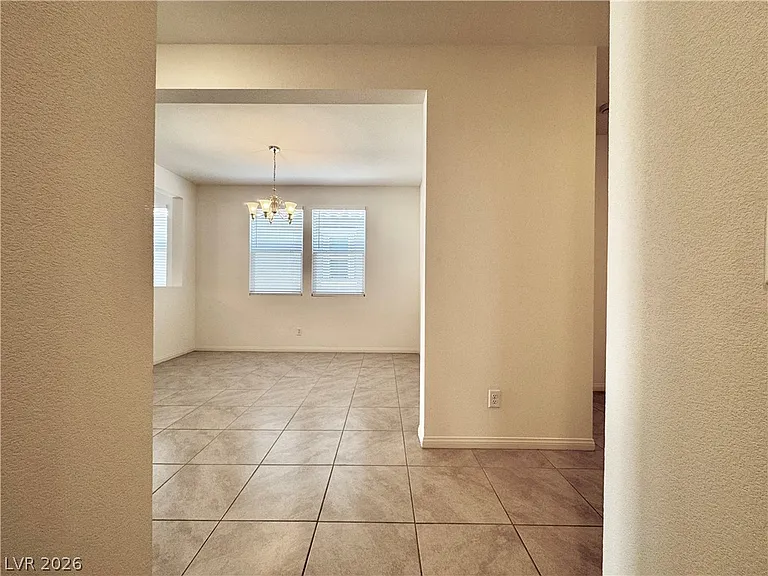 9021 Lucky Crest St — Photo 12