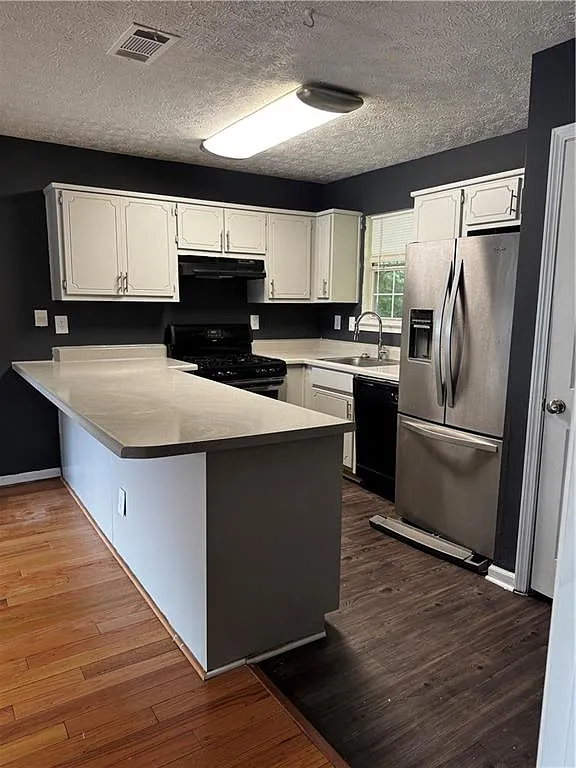 1 bed, 1.0 bath, 3212 sqft, $1,150 — Photo 2
