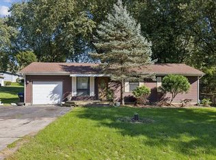 2514 S Maplewood Dr, Wonder Lake, IL 60097