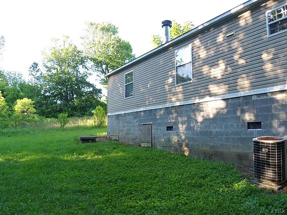 2nd image of 132 Claytor Dr