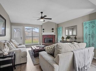 2420 Laurel Hill Ln, Fort Worth, TX 76133