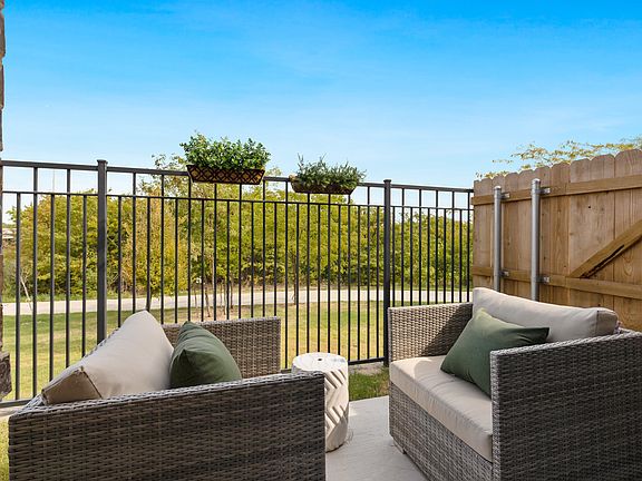 3rd image of 3420 S Dallas Pkwy #3554251