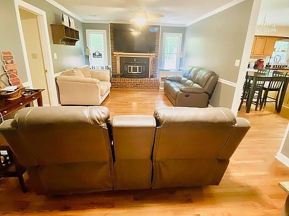 5th image of 8327 Woodhaven Dr