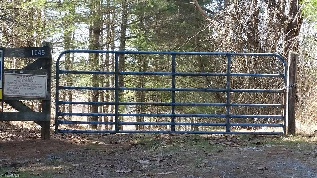 1045 Foxwood Ln, Mouth Of Wilson, VA 24363 Zillow