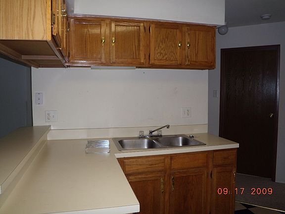 2nd image of 1325 E Wyndham Cir APT 104