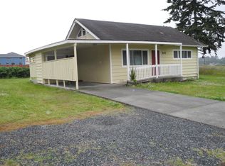 865 NW Rigging St, Oak Harbor, WA 98277