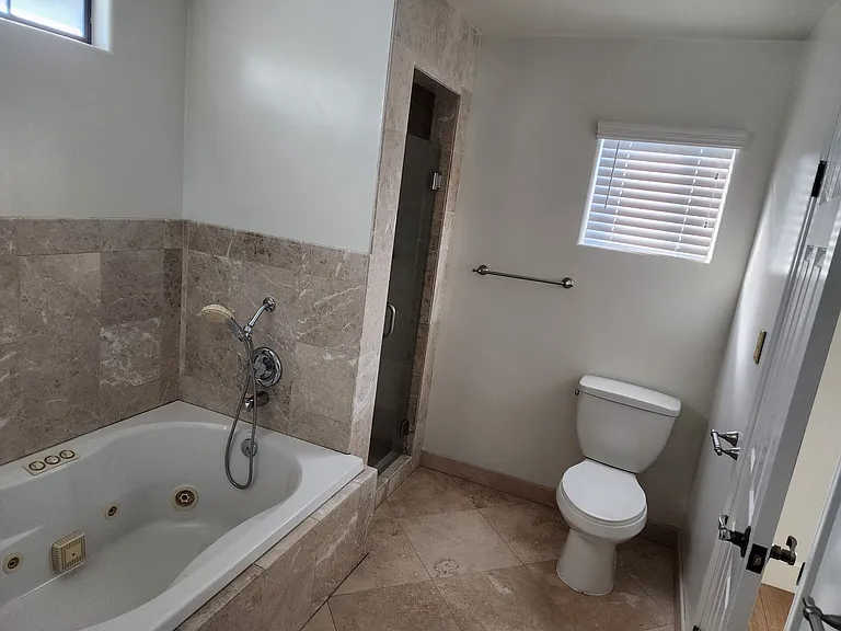 121 Kellog Ave — Photo 26