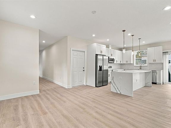 3rd image of 7315 MOUNT VERNON ROAD