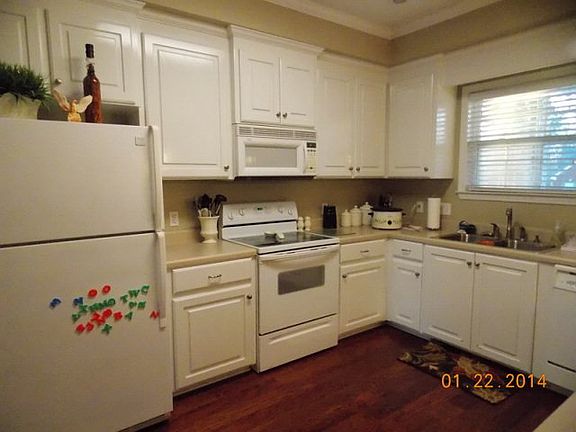 4th image of 946 Waterford Way