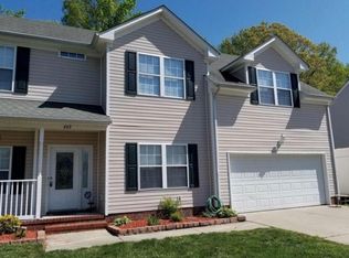 408 Varsity Ct, Chesapeake, VA 23324