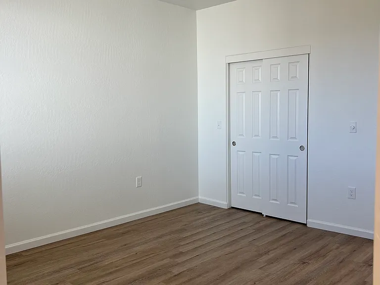 1025 Washington St — Photo 13