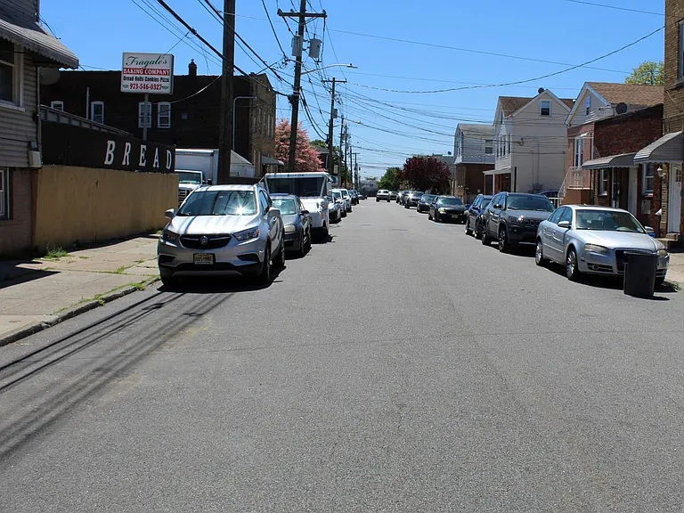 78 Gaston Ave #1 — Photo 20