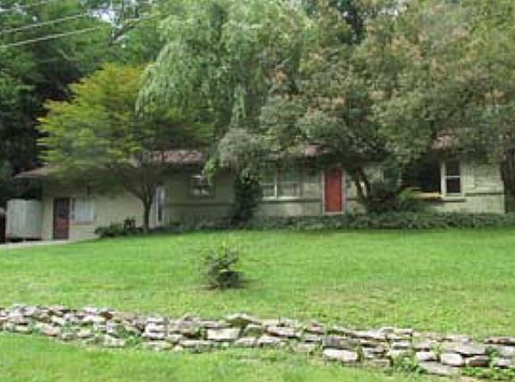 2nd image of 2585 Emma Ln