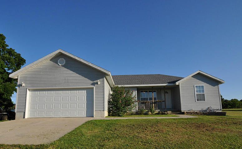 2nd image of 280 Sweetgum Dr