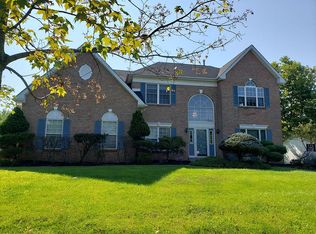 134 Tudor Dr, North Wales, PA 19454