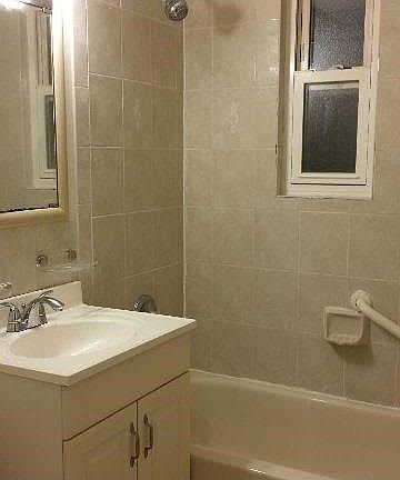 4th image of 3623 192nd St #1