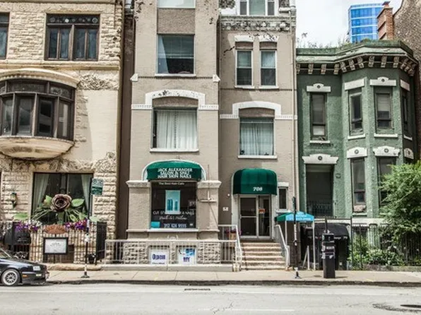 Dearborn District, 708 N Dearborn St #3, Chicago, IL 60654