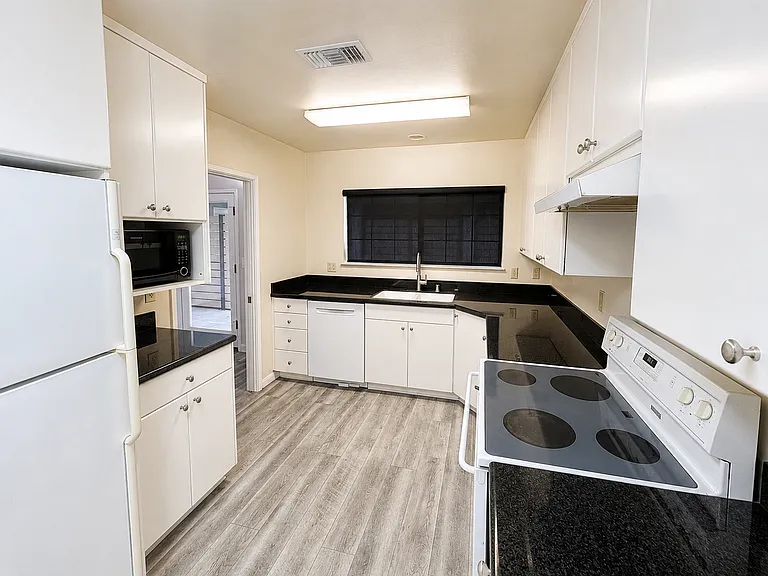281 S Brent St — Photo 11