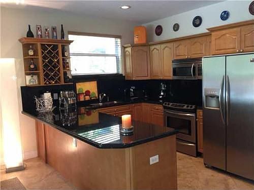 4th image of 3154 Gifford Ln
