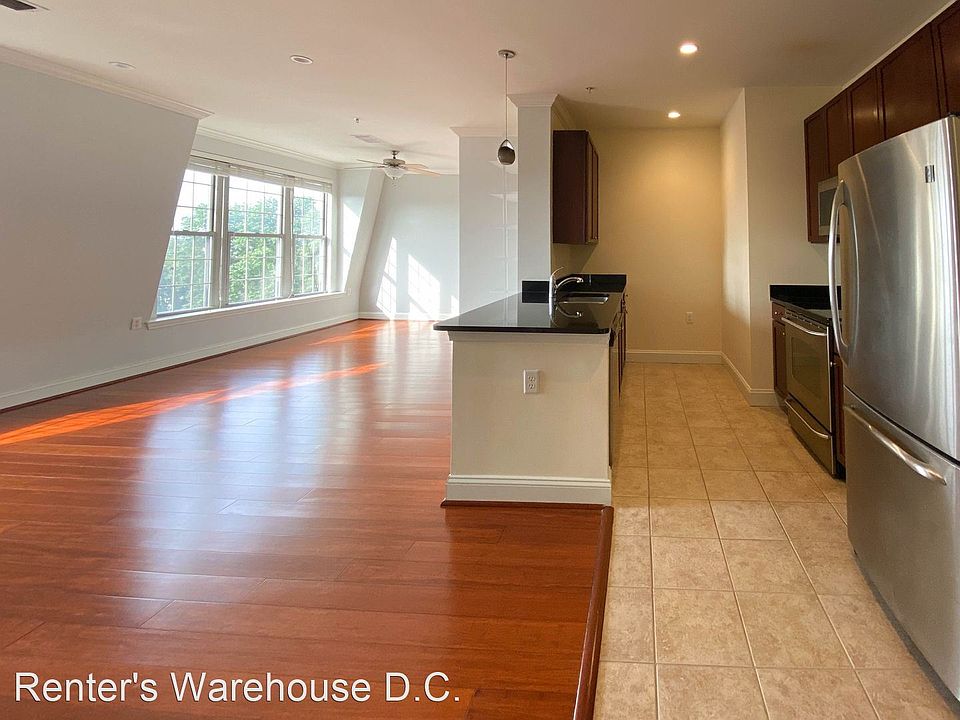 1st image of 1391 Pennsylvania Ave SE Unit 505