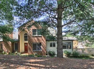 501 Thorngate Pl, Millersville, PA