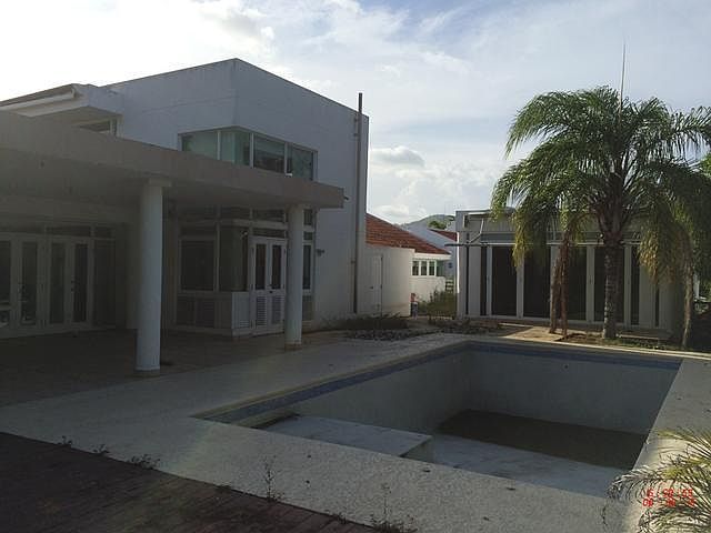 2nd image of 158 Calle Cundiamor