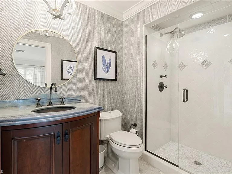 1060 Galleon Dr — Photo 24