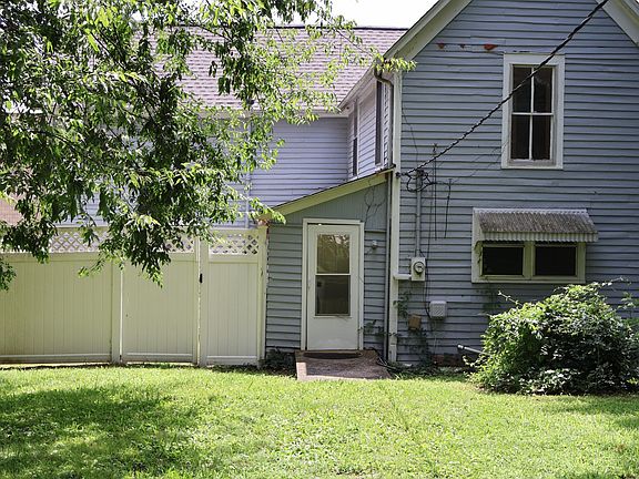 4th image of 626 Washington Ave