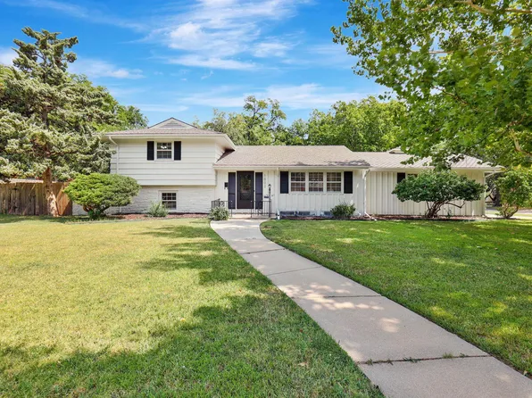 1002 N Whitfield St, Wichita, KS 67206