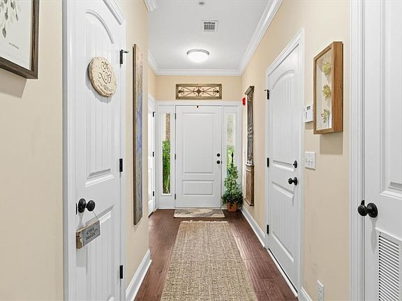 3rd image of 502 Reserve Ln