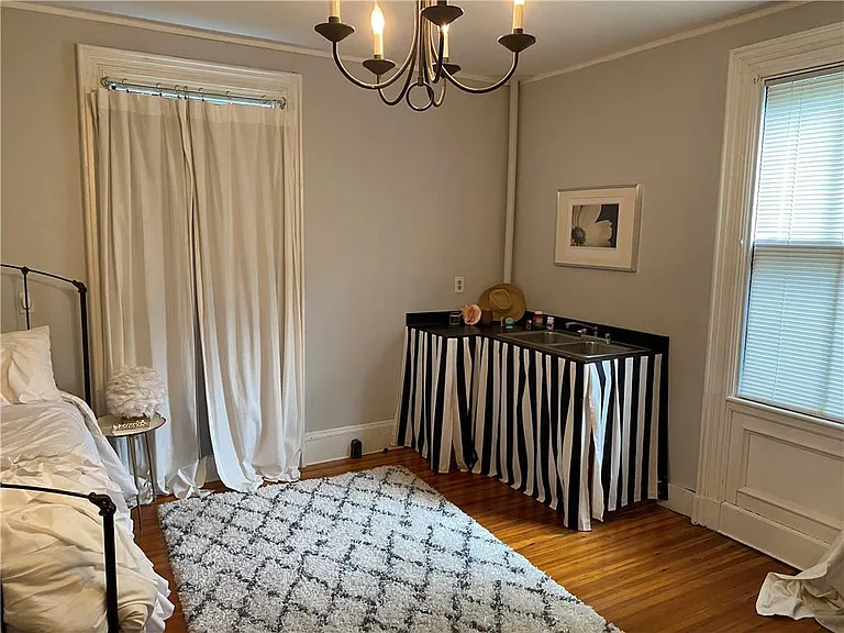 12 Clarke St — Photo 17