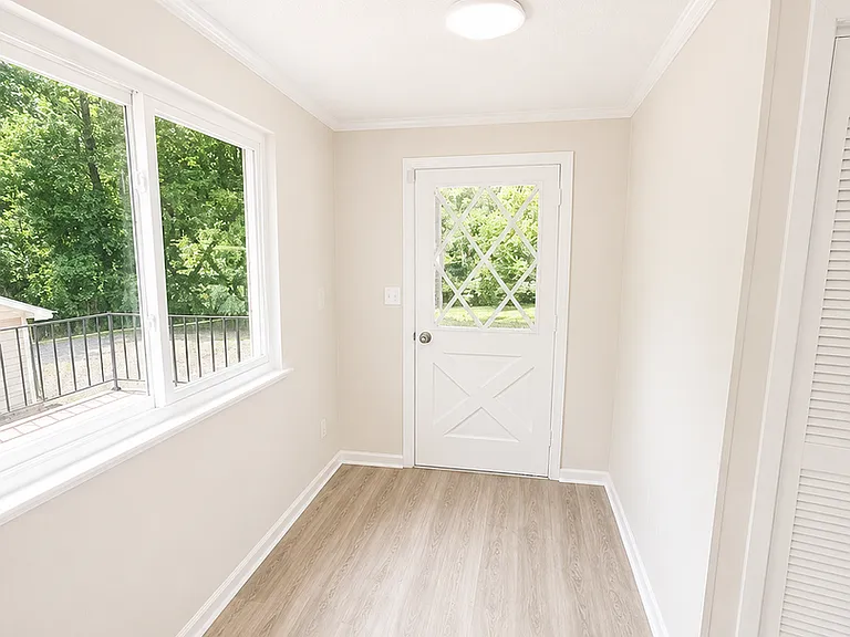 100 Haynes Ave — Photo 6