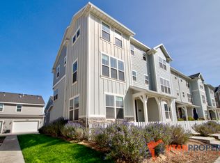 1053 W Narrows Ln, Bluffdale, UT 84065